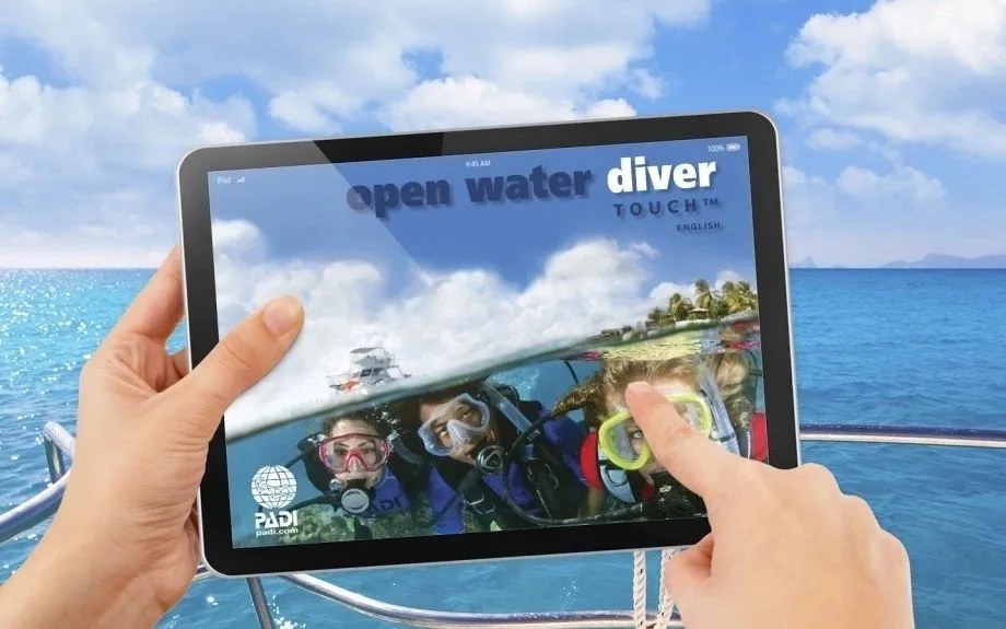 PADI eLearning — Open Water Diver Touch on a tablet